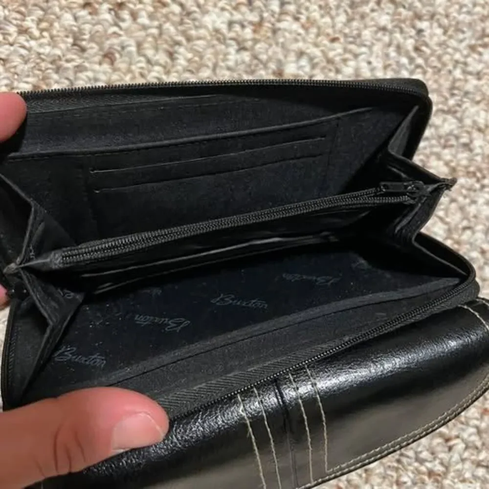 Vintage Buxton Black Leather Wallet